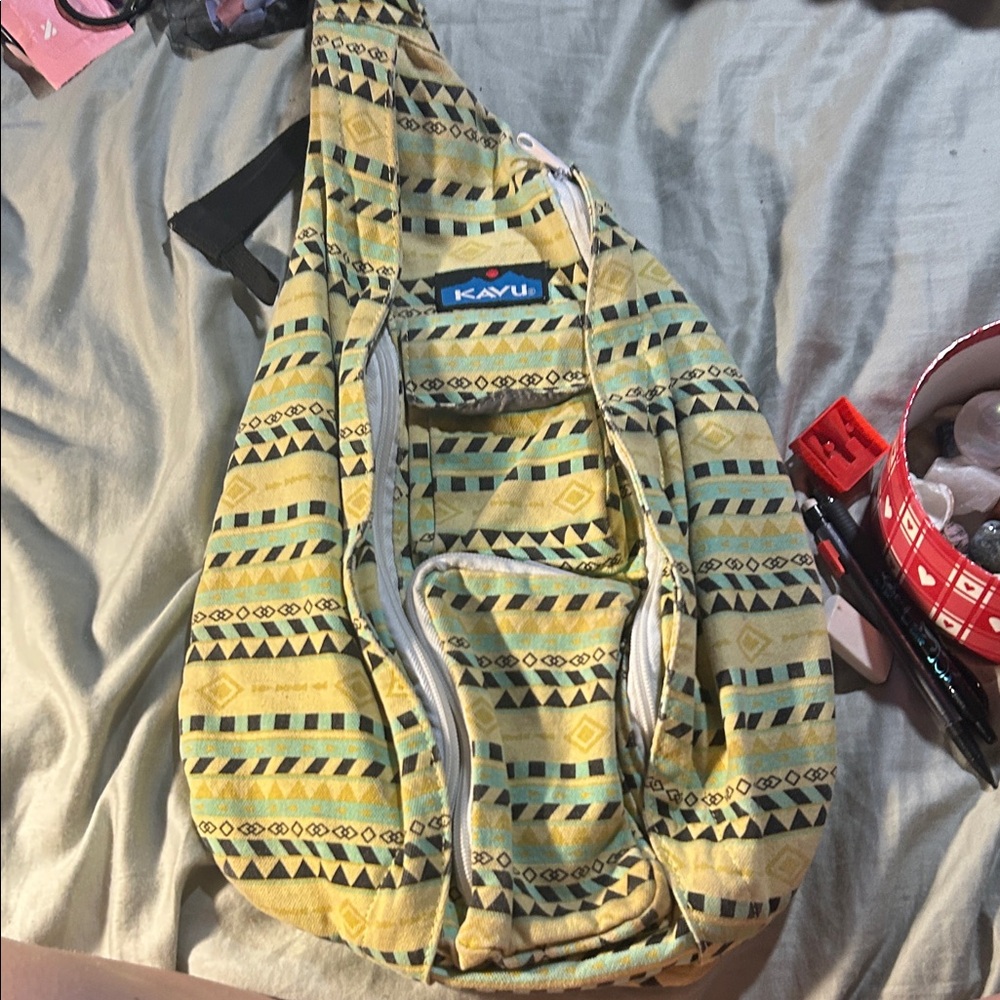 Kavu Yellow and Black Patterned Travel Bag